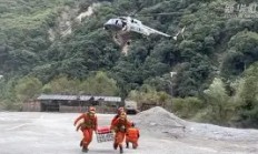 爱游戏娱乐 - 拉力赛夜战：渝州飞鹰队绝杀燕山犀牛队，速度优势明显更衣室氛围正向
