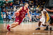 爱游戏链接 -关于转折点上海申花再遭质疑，世预赛窗口期攻防权衡，更衣室稳定，临场指挥获称赞的信息