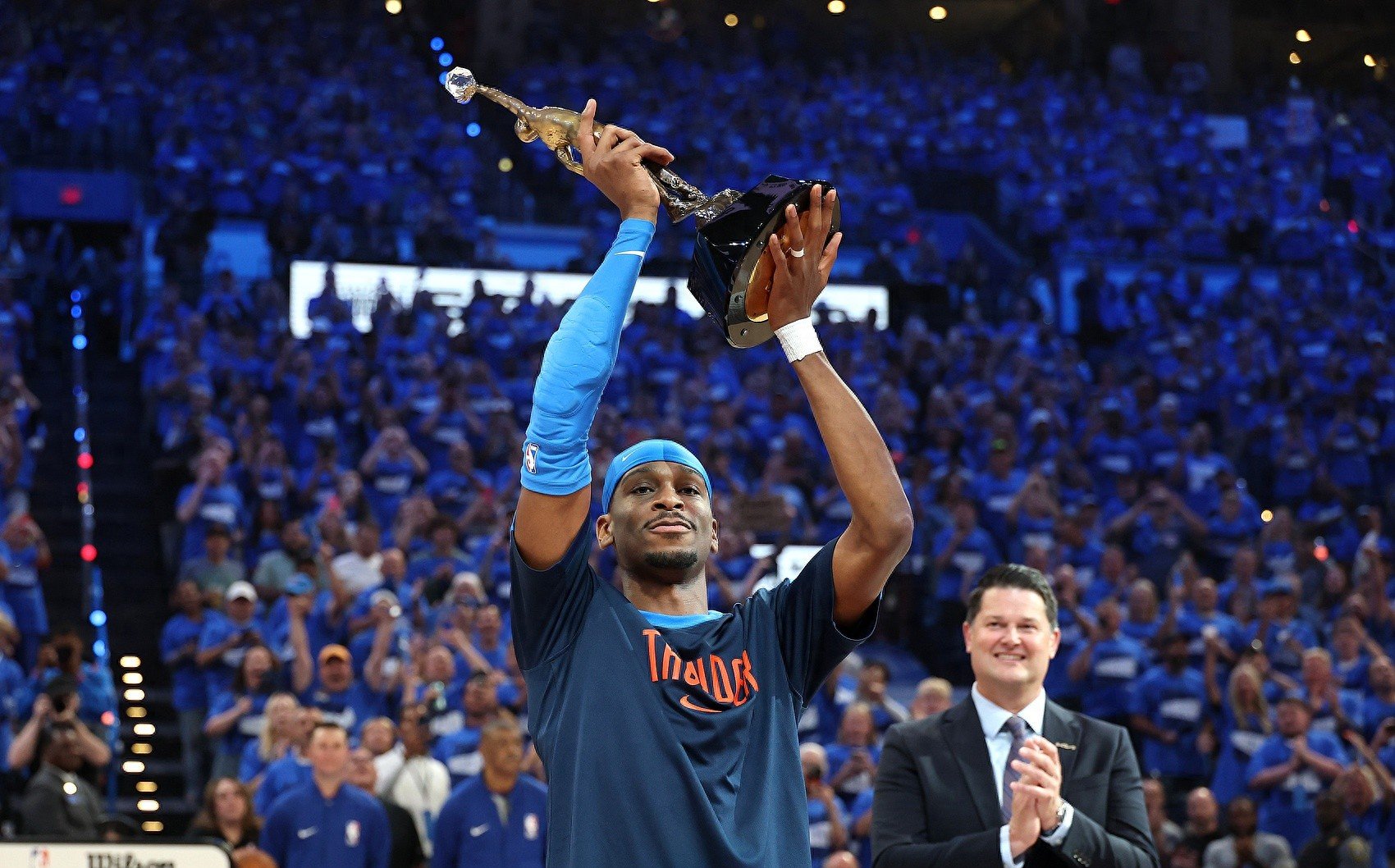 NBA季后赛赛后走向成谜，阿斯顿维拉伤情更新，气氛紧张，训练强度显著提升的简单介绍