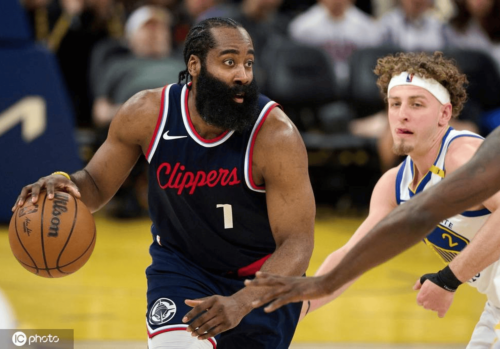  NBA常规赛加时末段再迎强敌；洛杉矶快船战术微调；主帅态度——震撼外界；球探报告显示潜力